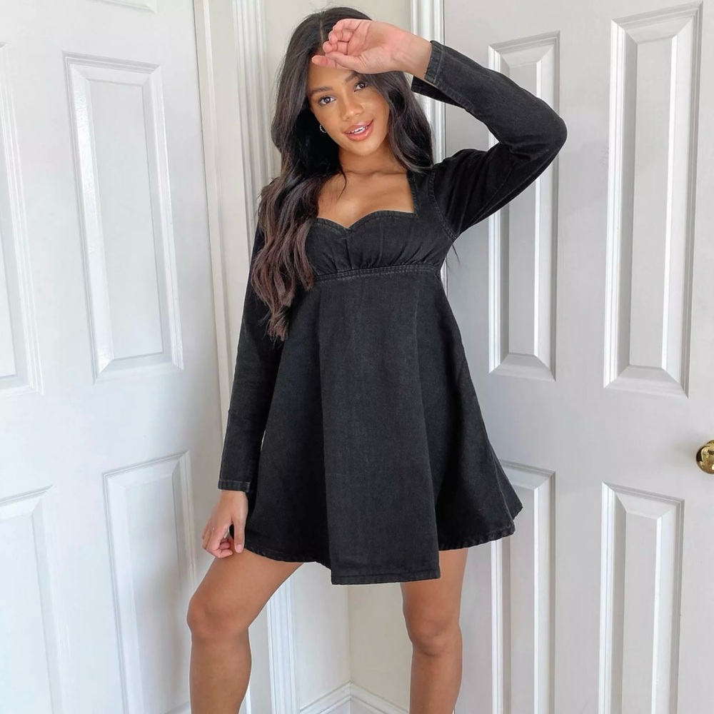 ASOS DESIGN Plus Size denim babydoll dress with sweetheart neck, black, Size 24
